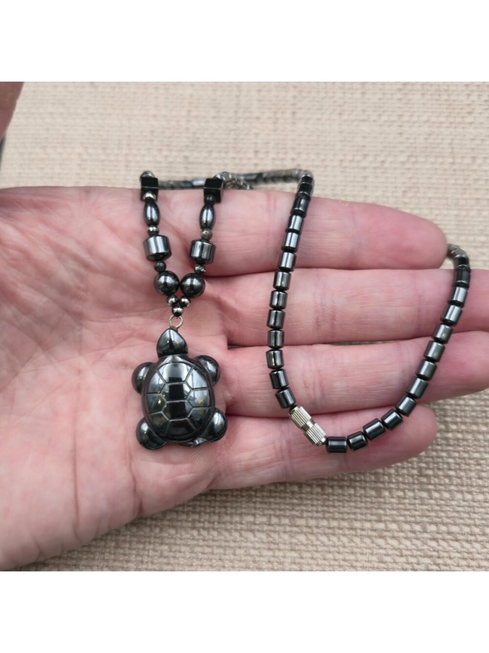 17 Inch Vintage Carved Hematite Sea Turtle Pendant Necklace B1262 - Picture 3 of 7